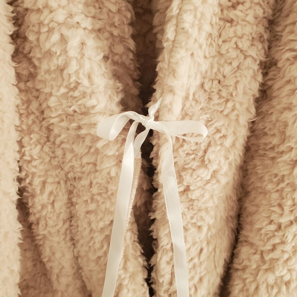 Pottery Barn Teddy Bear Faux Fur Robe - Picture 2 of 3